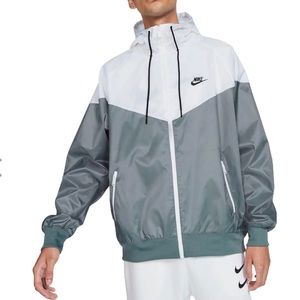 Nike Men’s Windrunner Hooded Jacket